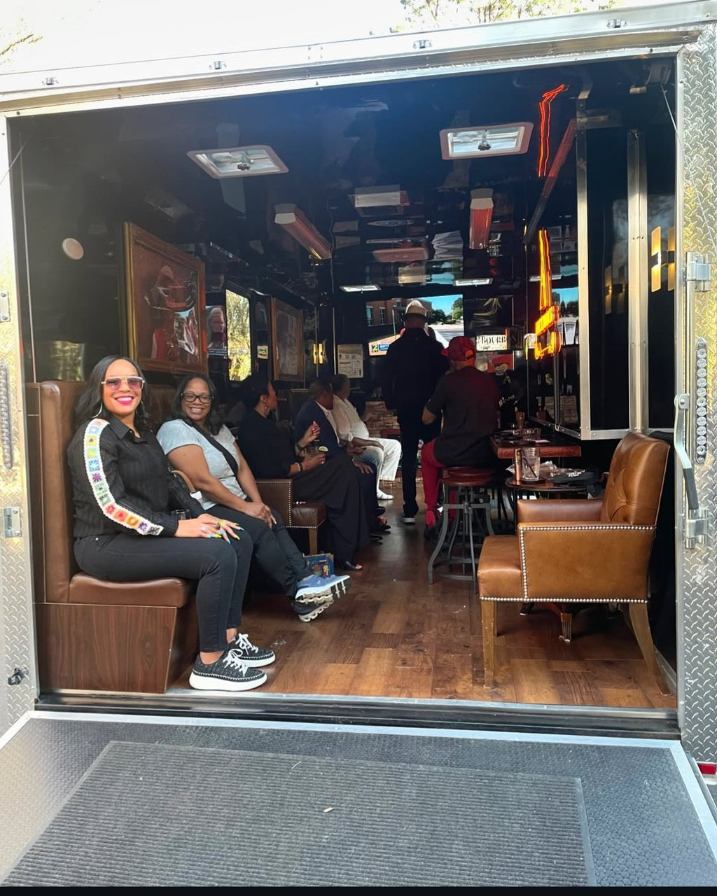 Mobile Cigar Lounge